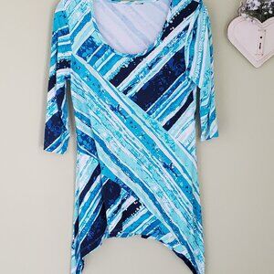 Women's long tunic with whale tail sides.